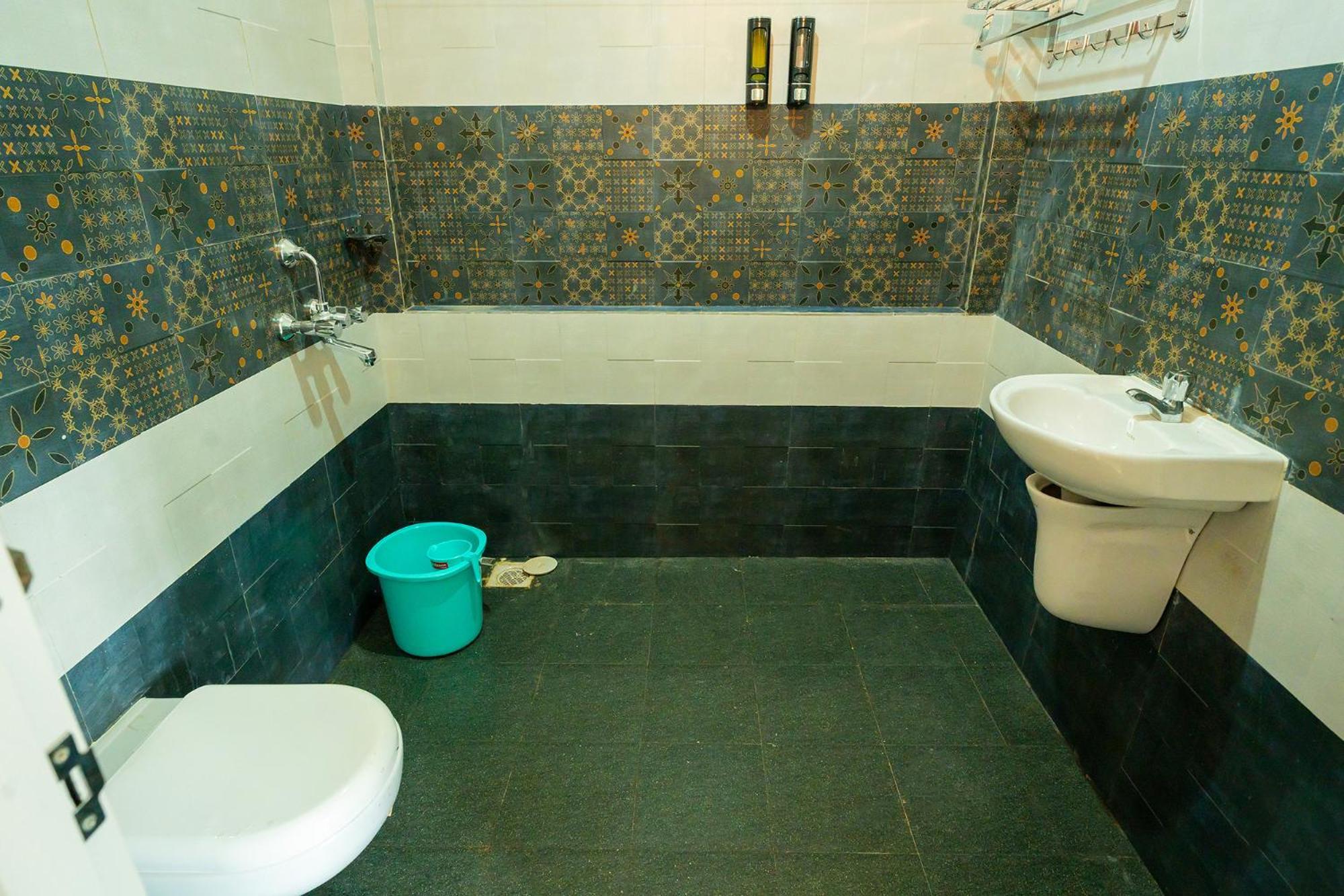Fabhotel Dabotel With Swimming Pool Calangute Exterior photo