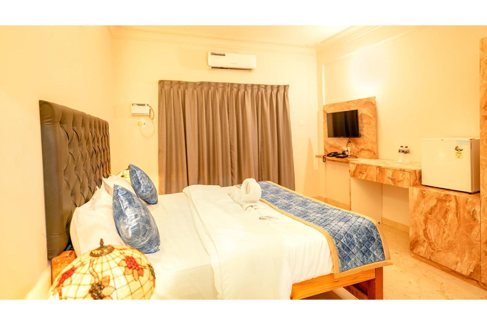 Fabhotel Dabotel With Swimming Pool Calangute Exterior photo